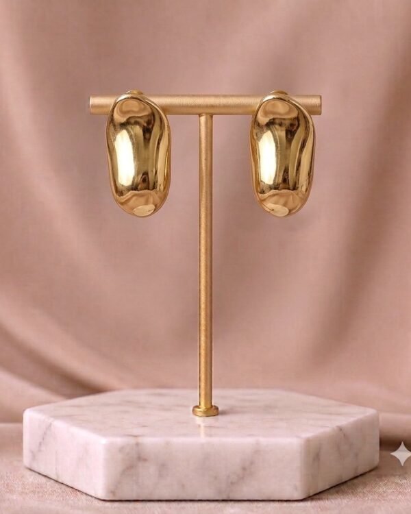 Gold Pebble Earrings