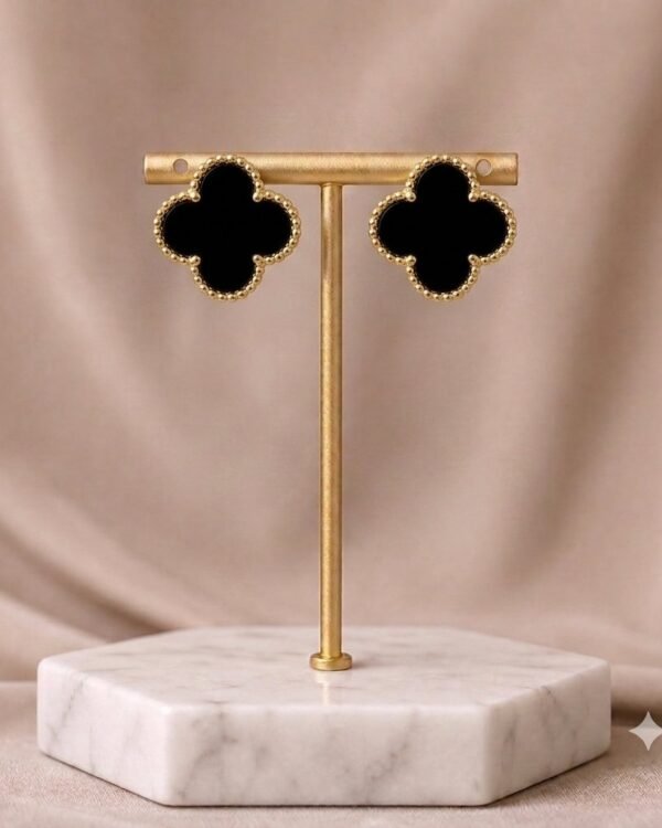 Van Cleef Earrings Black